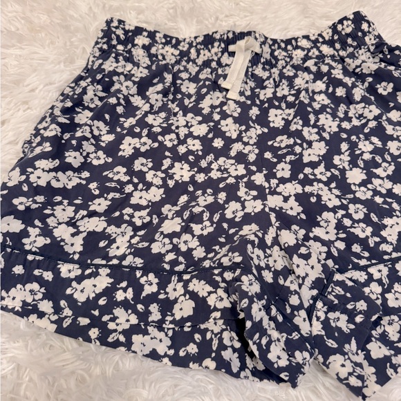 Old Navy Floral Shorts Navy Blue Floral Shorts Old Navy Lounge Shorts - Picture 2 of 5
